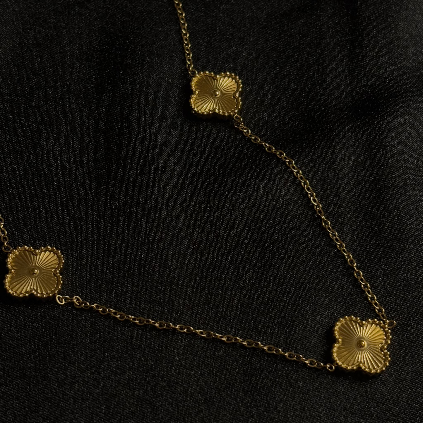 Emira Clover 18K Necklace